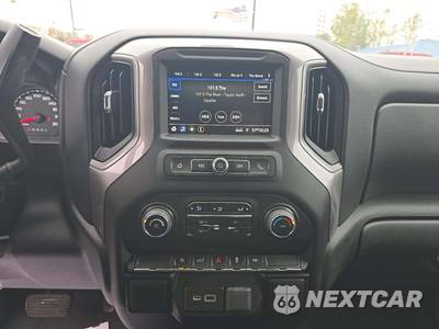 2022 Chevrolet Silverado 1500 LTD Custom Extended Cab Medium Bed 1CX - zdjęcie 7 z 28 - miniatura