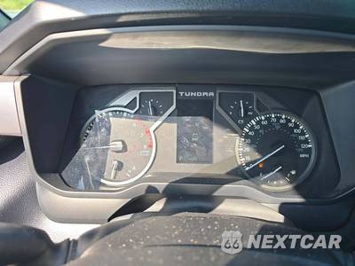 2026 Toyota Tundra SR5 Crew Cab Short Bed - zdjęcie 6 z 18 - miniatura