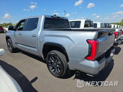 2024 Toyota Tundra Platinum Crew Cab Short Bed - zdjęcie 2 z 20 - miniatura