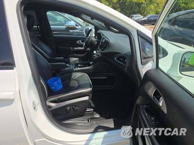 2022 Chrysler Pacifica Hybrid Limited 121.6" WB - zdjęcie 19 z 26 - miniatura