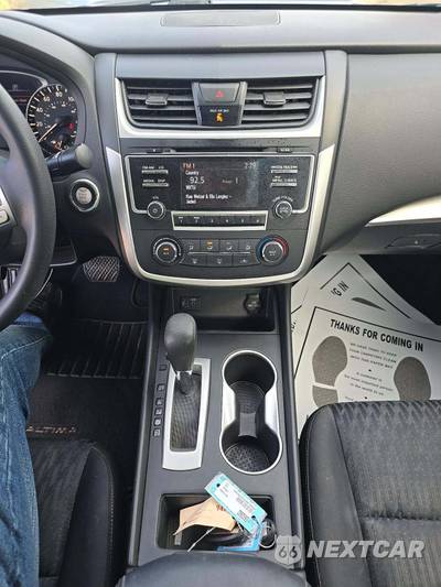 2018 Nissan Altima 2.5 S - zdjęcie 10 z 25 - miniatura