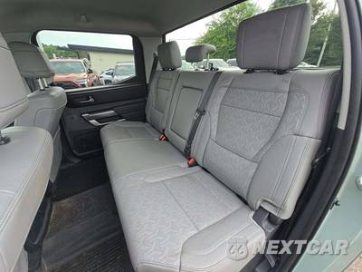 2024 Toyota Tundra SR5 Crew Cab Short Bed - zdjęcie 13 z 24 - miniatura