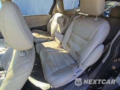 2020 Toyota Sienna XLE 8-Passenger 119.3" WB - zdjęcie 13 z 40 - miniatura
