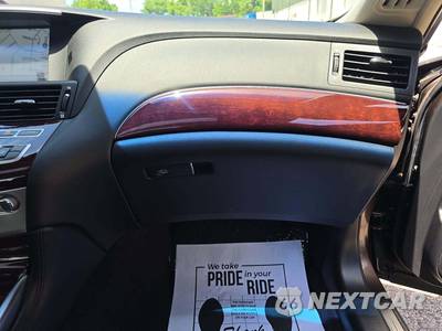 2016 INFINITI Q70 3.7 - zdjęcie 19 z 21 - miniatura