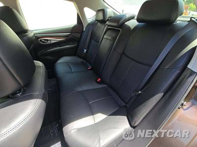 2016 INFINITI Q70 3.7 - zdjęcie 13 z 21 - miniatura