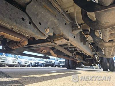 2022 Ford Super Duty F-550 Cab Chassis XL Crew Cab DRW - zdjęcie 7 z 21 - miniatura