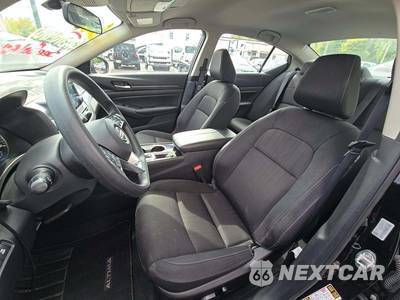 2024 Nissan Altima SV - zdjęcie 6 z 25 - miniatura