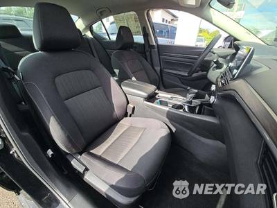 2024 Nissan Altima SV - zdjęcie 18 z 25 - miniatura