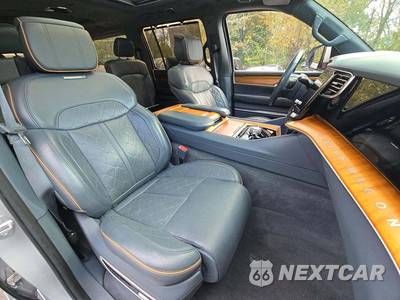 2022 Jeep Grand Wagoneer Series III - zdjęcie 19 z 33 - miniatura