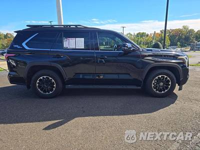2024 Toyota Sequoia SR5 - zdjęcie 4 z 23 - miniatura