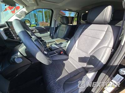 2024 Toyota Sequoia SR5 - zdjęcie 6 z 23 - miniatura