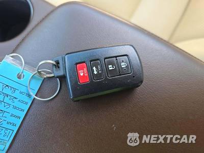 2017 Toyota Avalon Limited - zdjęcie 8 z 23 - miniatura