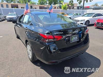 2023 Nissan Versa S - zdjęcie 2 z 24 - miniatura