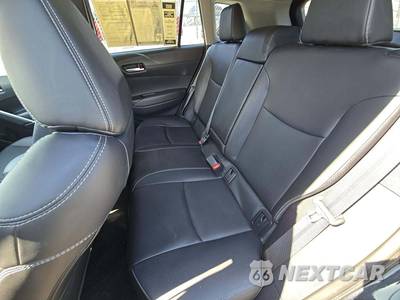 2025 Toyota Corolla Cross XLE - zdjęcie 13 z 21 - miniatura