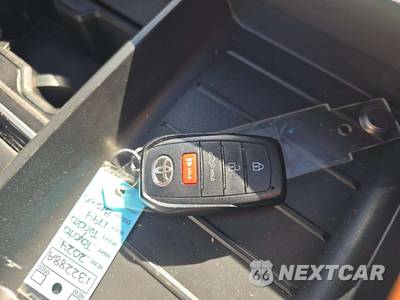 2024 Toyota Tundra Hybrid 1794 Edition Crew Cab Short Bed - zdjęcie 8 z 21 - miniatura