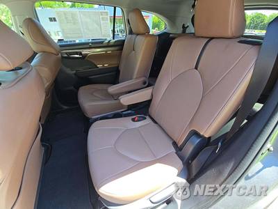 2025 Toyota Highlander Hybrid Limited 25th Edition - zdjęcie 13 z 20 - miniatura