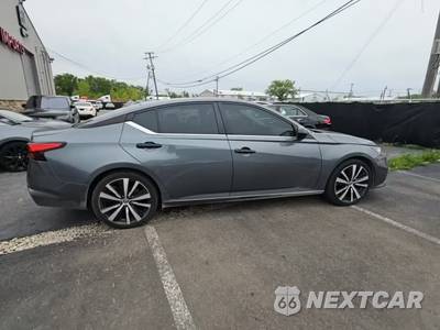 2020 Nissan Altima SR - zdjęcie 5 z 27 - miniatura