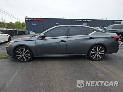 2020 Nissan Altima SR - zdjęcie 3 z 27 - miniatura