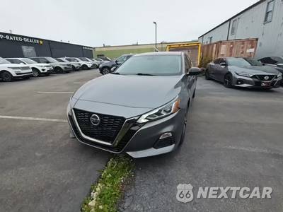 2020 Nissan Altima SR - zdjęcie 1 z 27 - miniatura
