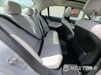 2017 Mercedes-Benz C 300 Sedan - zdjęcie 12 z 16 - miniatura