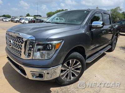 2018 Nissan TITAN SL Crew Cab Short Bed
