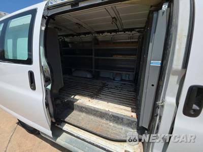 2017 GMC Savana 2500 Cargo Van 1WT 135.0" WB - zdjęcie 12 z 21 - miniatura