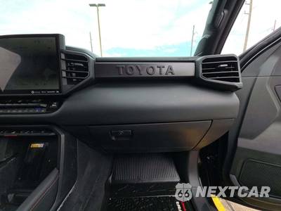 2024 Toyota Tundra Hybrid TRD Pro Crew Cab Short Bed - zdjęcie 16 z 17 - miniatura
