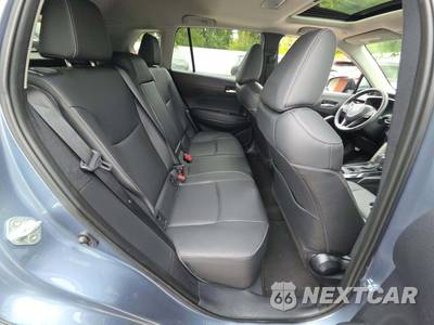 2024 Toyota Corolla Cross XLE - zdjęcie 16 z 20 - miniatura