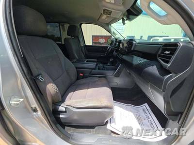2024 Toyota Tundra SR Crew Cab Short Bed - zdjęcie 15 z 20 - miniatura