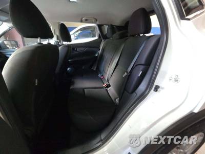 2021 Nissan Rogue Sport S - zdjęcie 13 z 22 - miniatura