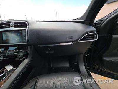 2017 Jaguar F-PACE Prestige - zdjęcie 19 z 22 - miniatura