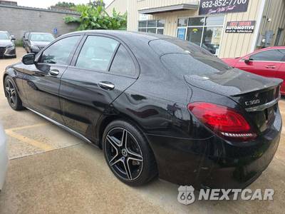 2021 Mercedes-Benz C 300 Sedan - zdjęcie 2 z 21 - miniatura