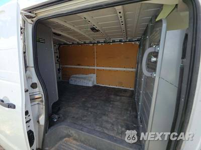 2020 Nissan NV2500 HD Cargo SV Standard Roof 146.1" WB - zdjęcie 15 z 21 - miniatura
