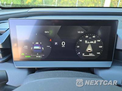 2026 Toyota RAV4 Hybrid LE - zdjęcie 6 z 18 - miniatura