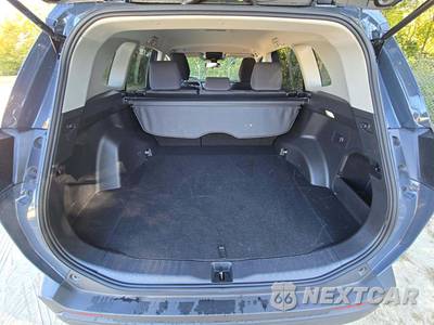 2026 Toyota RAV4 Hybrid LE - zdjęcie 11 z 18 - miniatura