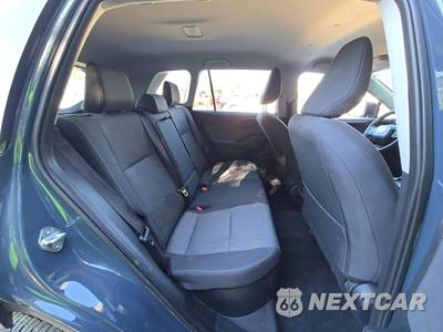 2026 Toyota RAV4 Hybrid LE - zdjęcie 13 z 18 - miniatura