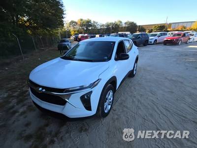 2026 Chevrolet Trax LS - zdjęcie 1 z 18 - miniatura