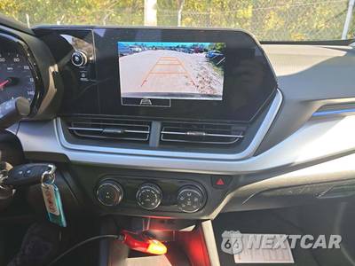 2026 Chevrolet Trax LS - zdjęcie 7 z 19 - miniatura