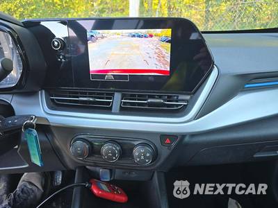 2026 Chevrolet Trax LS - zdjęcie 7 z 20 - miniatura