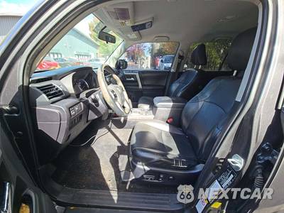 2015 Toyota 4Runner SR5 - zdjęcie 6 z 37 - miniatura