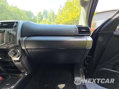 2015 Toyota 4Runner SR5 - zdjęcie 20 z 37 - miniatura