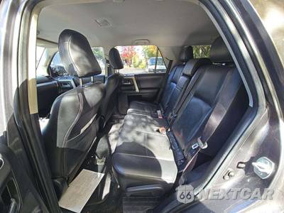 2015 Toyota 4Runner SR5 - zdjęcie 13 z 37 - miniatura