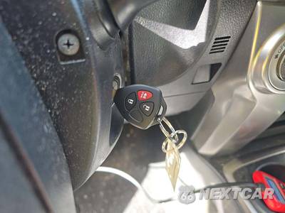 2015 Toyota 4Runner SR5 - zdjęcie 8 z 37 - miniatura
