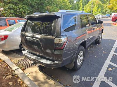 2015 Toyota 4Runner SR5 - zdjęcie 3 z 37 - miniatura