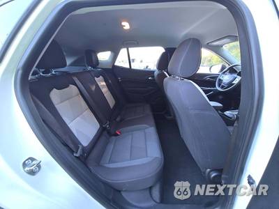 2026 Chevrolet Trax LS - zdjęcie 13 z 20 - miniatura