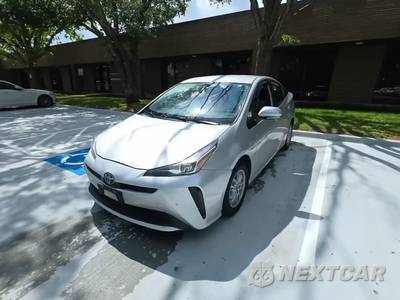 2022 Toyota Prius LE - zdjęcie 1 z 28 - miniatura