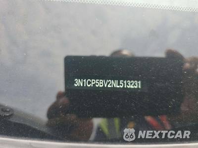 2022 Nissan Kicks S - zdjęcie 2 z 18 - miniatura