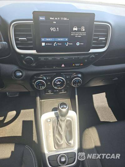2025 Hyundai Venue SEL - zdjęcie 10 z 20 - miniatura