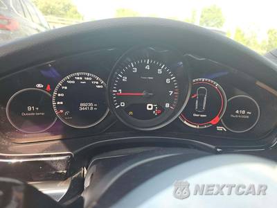 2018 Porsche Panamera - zdjęcie 6 z 19 - miniatura