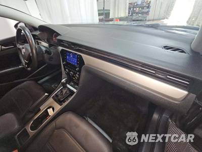 2022 Volkswagen Passat 2.0T SE - zdjęcie 19 z 28 - miniatura